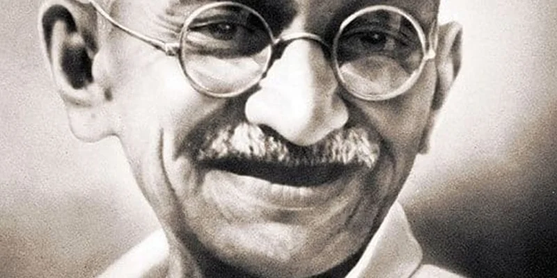 سیمرغ 8: گاندی از ماهرترین افراد در دریافت و بکارگیری شهود